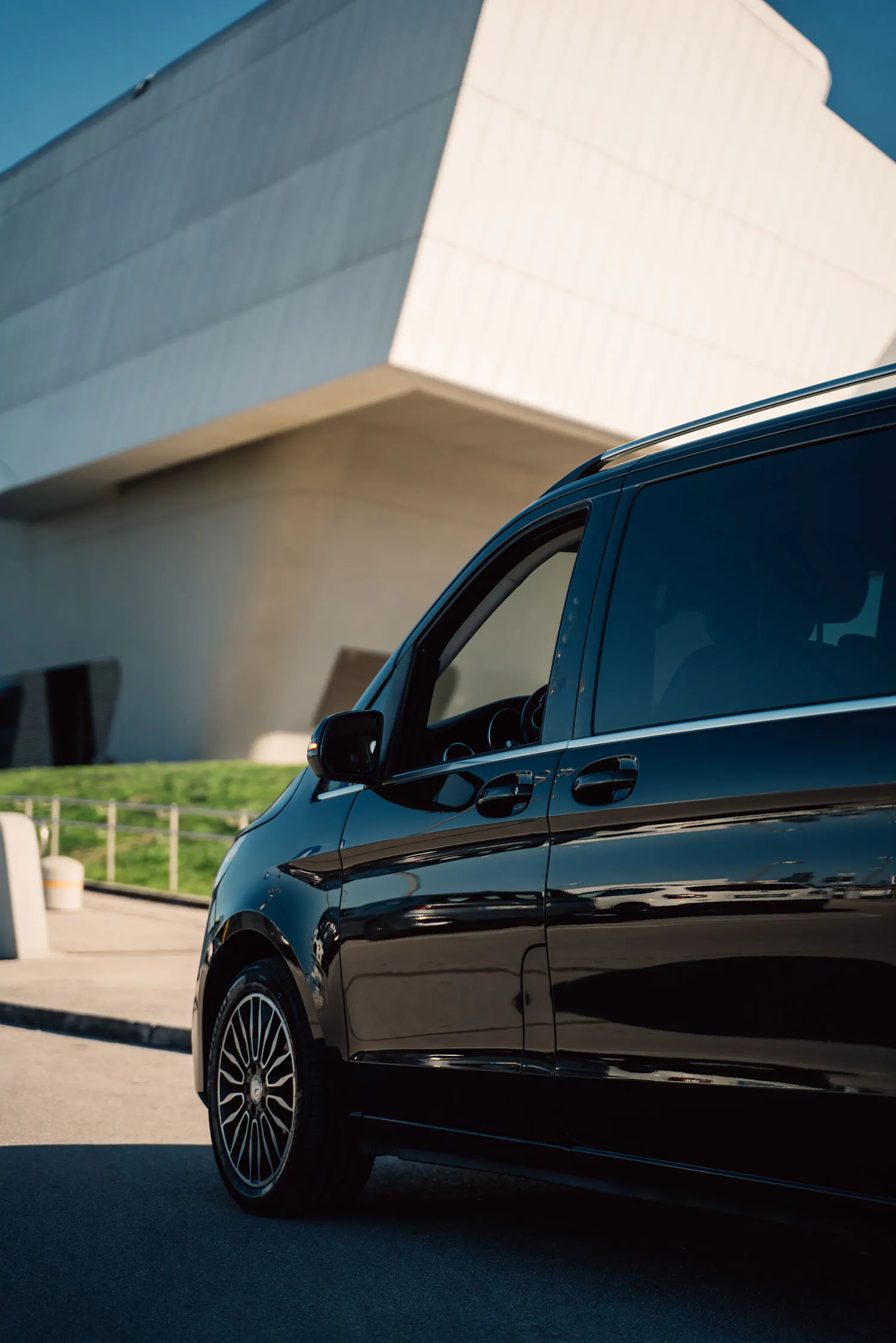 mercedes-van-private-driver-naples